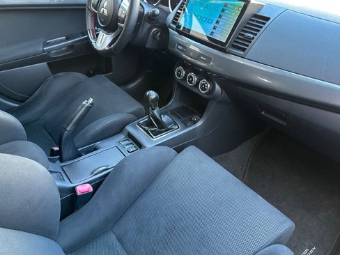 Used 2011 Mitsubishi Lancer Evolution GSR image 18