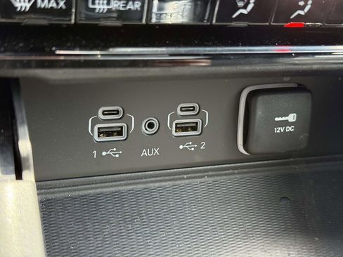 Certified 2025 Jeep Grand Cherokee Altitude AWD/4WD image 29