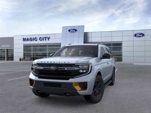 New 2025 Ford Expedition Tremor image 2