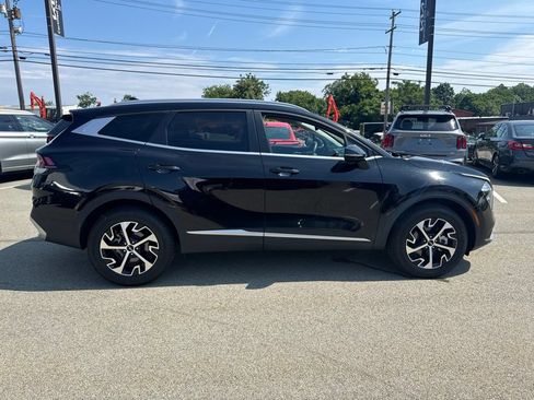 Certified 2023 Kia Sportage EX AWD/4WD image 8