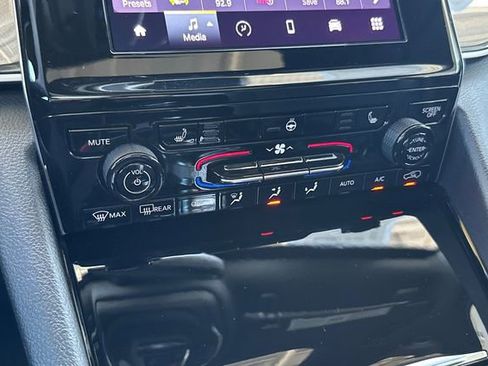 Certified 2023 Jeep Grand Cherokee Altitude RWD image 20