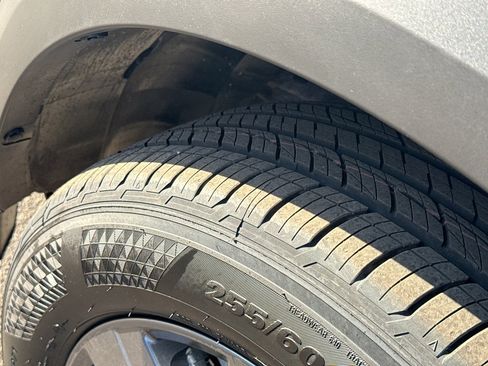 New 2026 Nissan Pathfinder SV image 10