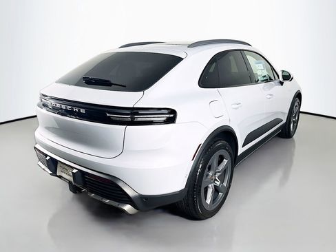 New 2026 Porsche Macan 4S Electric AWD/4WD image 9