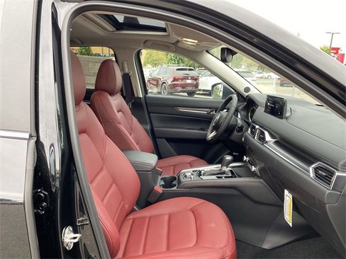 New 2025 MAZDA CX-5 Carbon Edition image 29