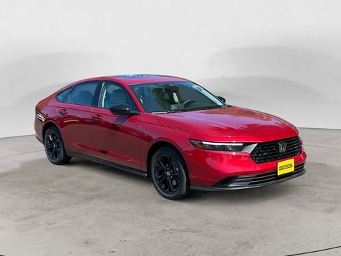 New 2025 Honda Accord SE image 7