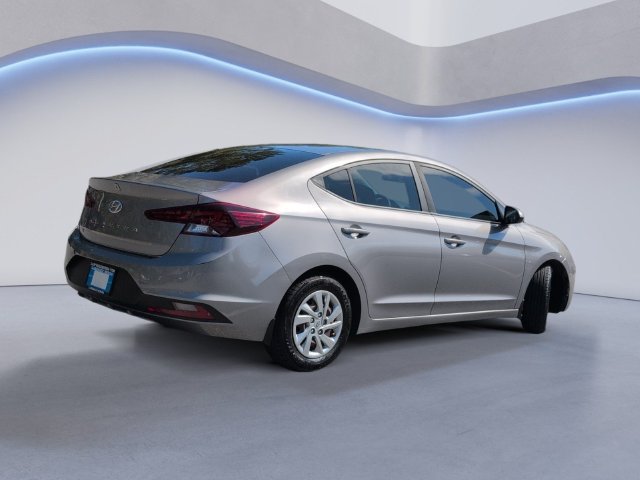 Used 2020 Hyundai Elantra SE w/ Cargo Package (C1) FWD image 4