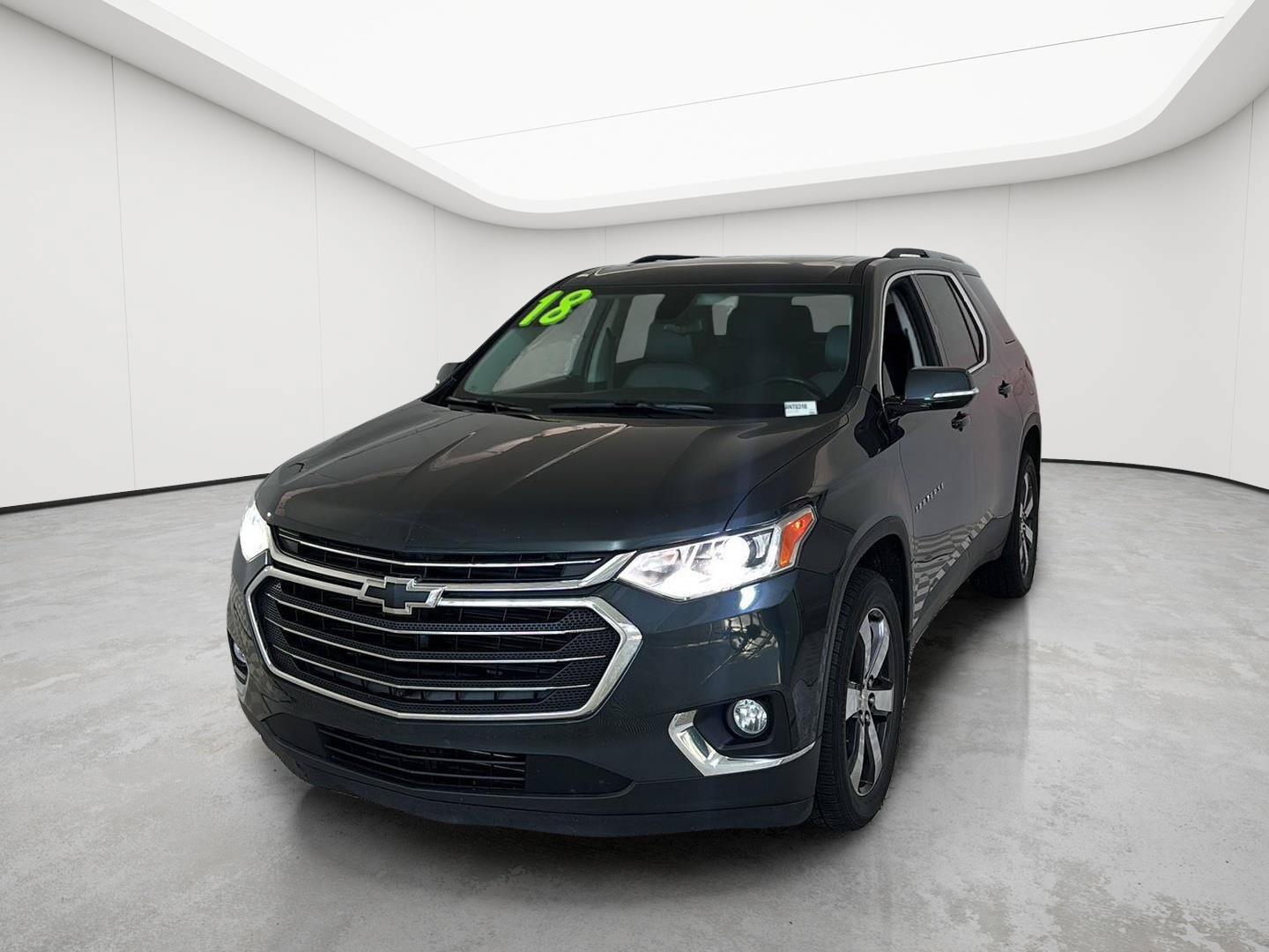 Used 2018 Chevrolet Traverse LT w/ LPO, Floor Liner Package AWD/4WD image 3