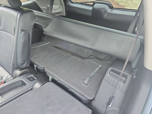 Used 2013 Toyota Highlander SE FWD image 15