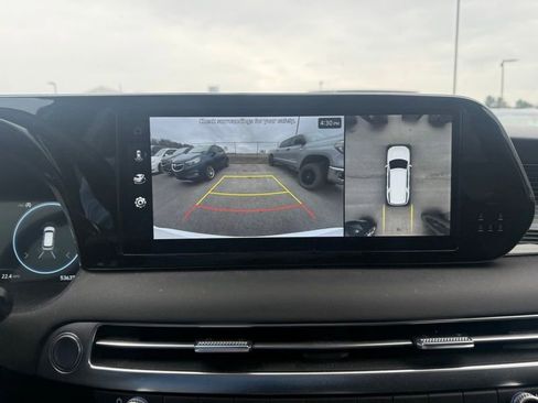 Used 2024 Hyundai Palisade Calligraphy image 12