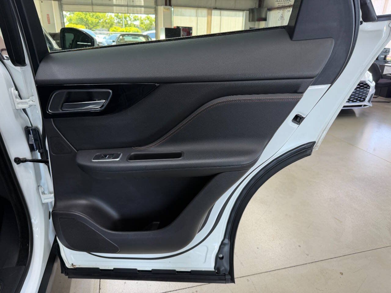 Used 2019 Jaguar F-PACE Prestige AWD/4WD image 14
