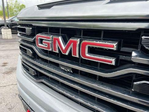 Used 2024 GMC Sierra 1500 AT4 w/ Technology Package AWD/4WD image 31