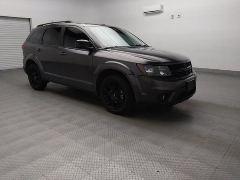 Used 2019 Dodge Journey SE w/ Blacktop Package image 13