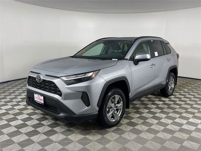 New 2025 Toyota RAV4 XLE w/ Convenience Package
