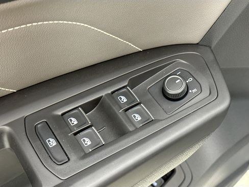 Used 2023 Volkswagen Atlas SE image 17