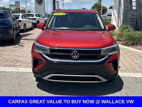 Certified 2024 Volkswagen Taos SE FWD image 4