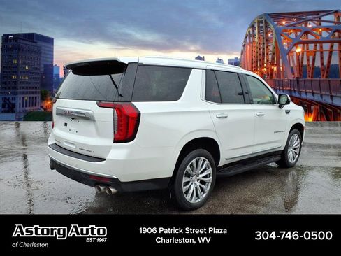 Used 2022 GMC Yukon Denali AWD/4WD image 3