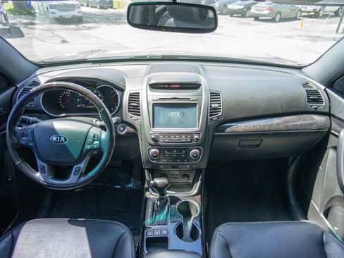 Used 2015 Kia Sorento SX AWD/4WD image 2