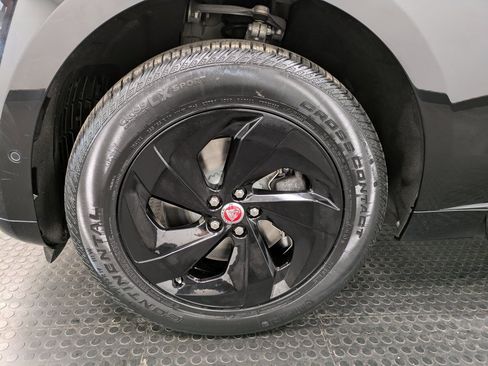 Used 2021 Jaguar F-PACE S image 7