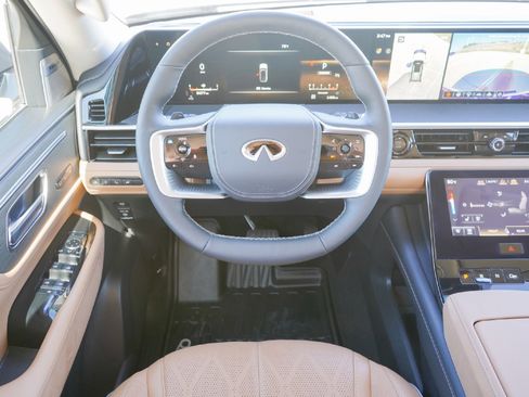 Used 2025 INFINITI QX80 Sensory image 20