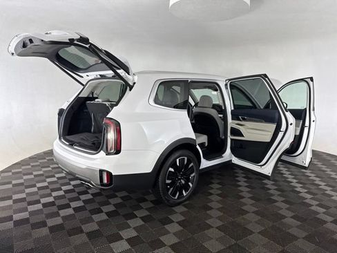 Certified 2025 Kia Telluride SX FWD image 15