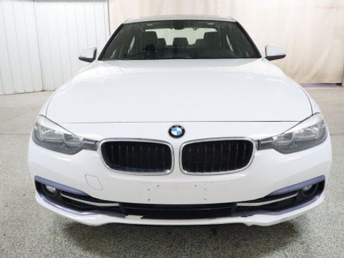 Used 2016 BMW 328i xDrive Sedan AWD/4WD image 7