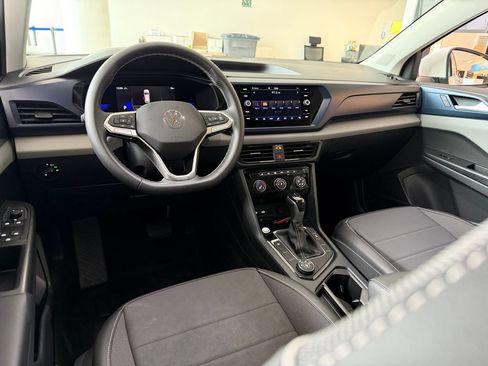 Used 2023 Volkswagen Taos SE AWD/4WD image 12