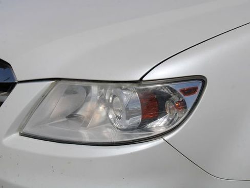Used 2011 Subaru Tribeca Limited AWD/4WD image 11