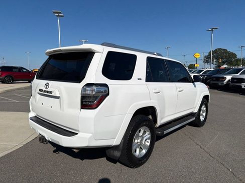Used 2016 Toyota 4Runner SR5 Premium AWD/4WD image 4