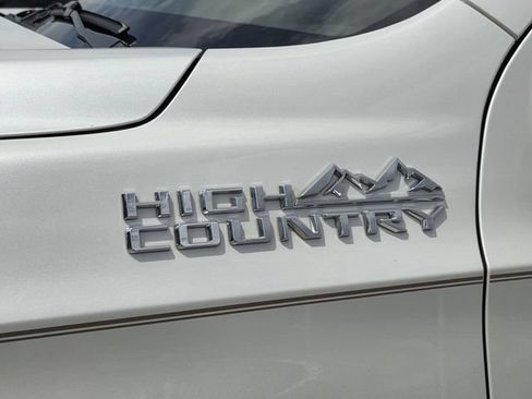 Certified 2023 Chevrolet Tahoe High Country RWD image 13
