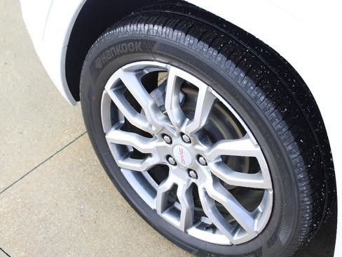 Used 2023 GMC Terrain Denali image 40