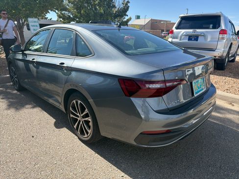 Used 2023 Volkswagen Jetta Sport FWD image 11