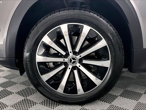 Certified 2022 Mercedes-Benz GLB 250 4MATIC image 8