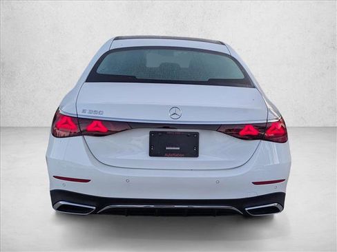 Used 2025 Mercedes-Benz E 350 Sedan image 7