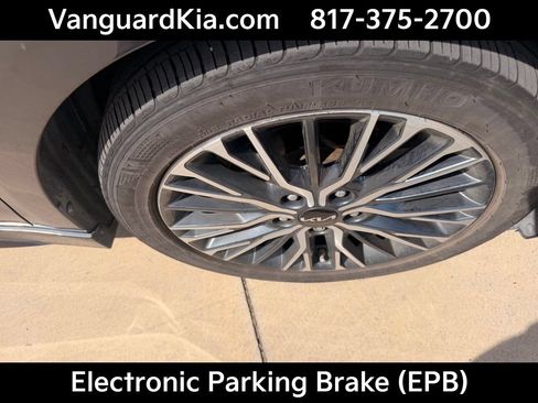 Certified 2023 Kia Forte GT-Line w/ GT-Line Premium Package FWD image 11