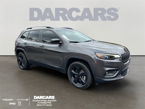 Used 2023 Jeep Cherokee Altitude Lux w/ Lux Elite Package image 1