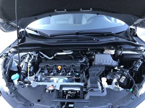 Certified 2021 Honda HR-V LX image 14