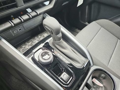 New 2026 Chevrolet Colorado Trail Boss AWD/4WD image 21