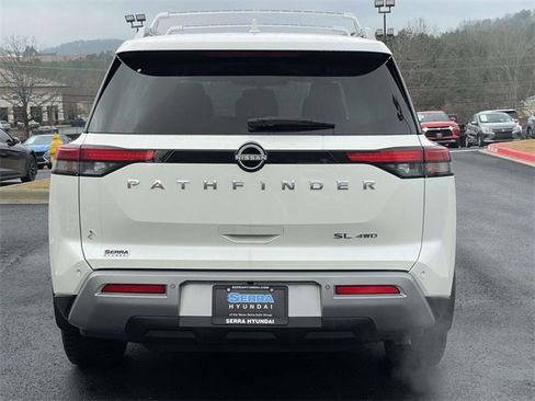Used 2022 Nissan Pathfinder SL image 4