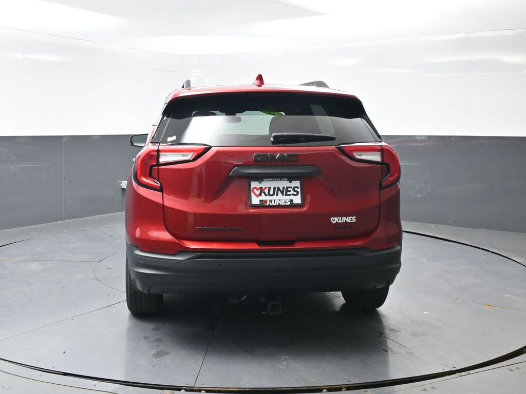 Used 2022 GMC Terrain SLE w/ Driver Convenience Package AWD/4WD image 13