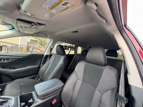 Used 2022 Subaru Outback Premium image 10