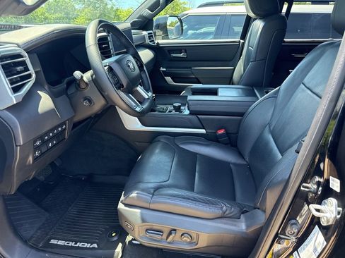 Used 2023 Toyota Sequoia Platinum AWD/4WD image 3