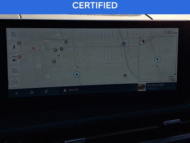 Certified 2025 Hyundai Santa Fe Limited AWD/4WD image 17