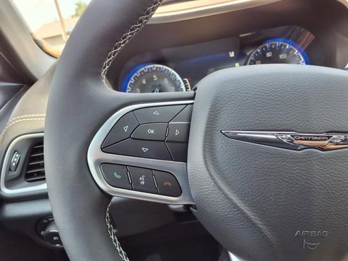 New 2026 Chrysler Pacifica Select image 28