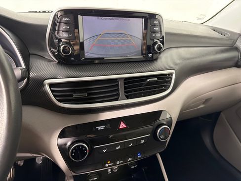 Used 2020 Hyundai Tucson SE image 17