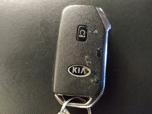Used 2021 Kia Sorento EX w/ Panoramic Sunroof Package AWD/4WD image 32