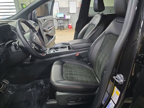 Used 2024 Ford Edge ST-Line AWD/4WD image 17
