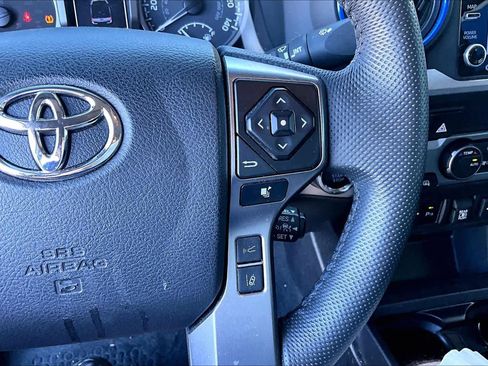 Used 2023 Toyota Tacoma SR5 AWD/4WD image 24