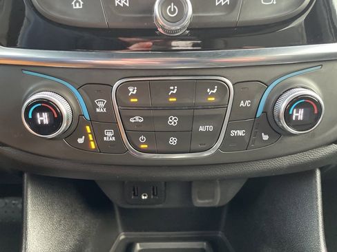 Certified 2024 Chevrolet Traverse LT image 23