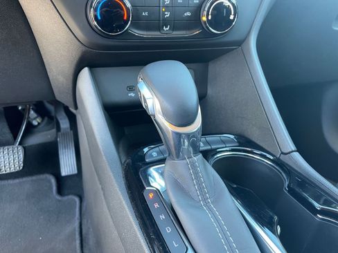 Used 2025 Buick Encore GX Preferred image 40