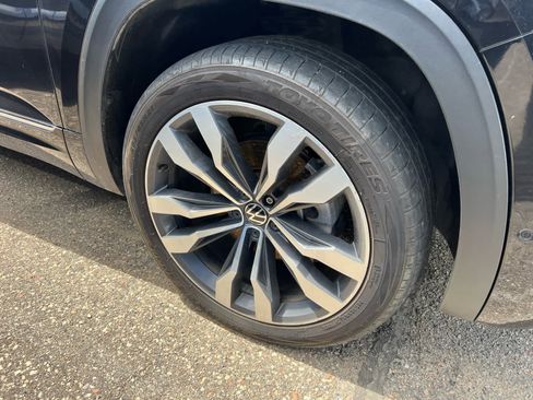 Used 2022 Volkswagen Atlas SEL Premium AWD/4WD image 4